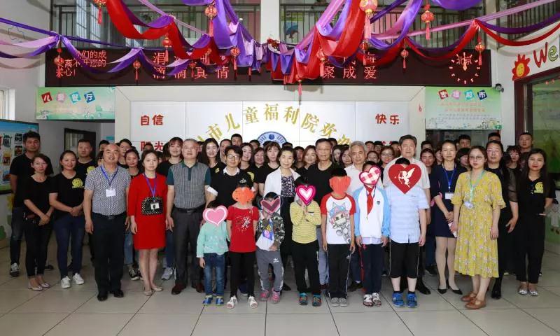 弘揚傳統(tǒng)美德，關(guān)愛兒童成長----首屆“魅力隨州，多彩程力”抖音大賽捐贈公益活動紀(jì)實